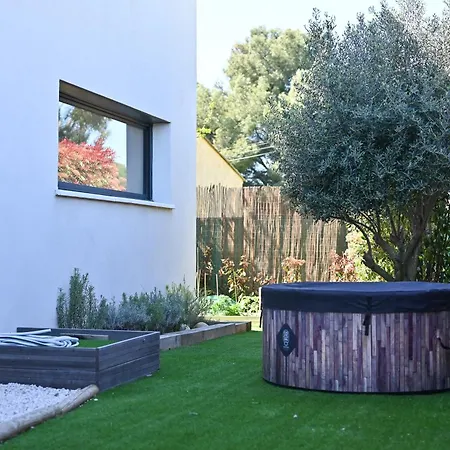 Modern And Bright Vacation Bormes-les-Mimosas